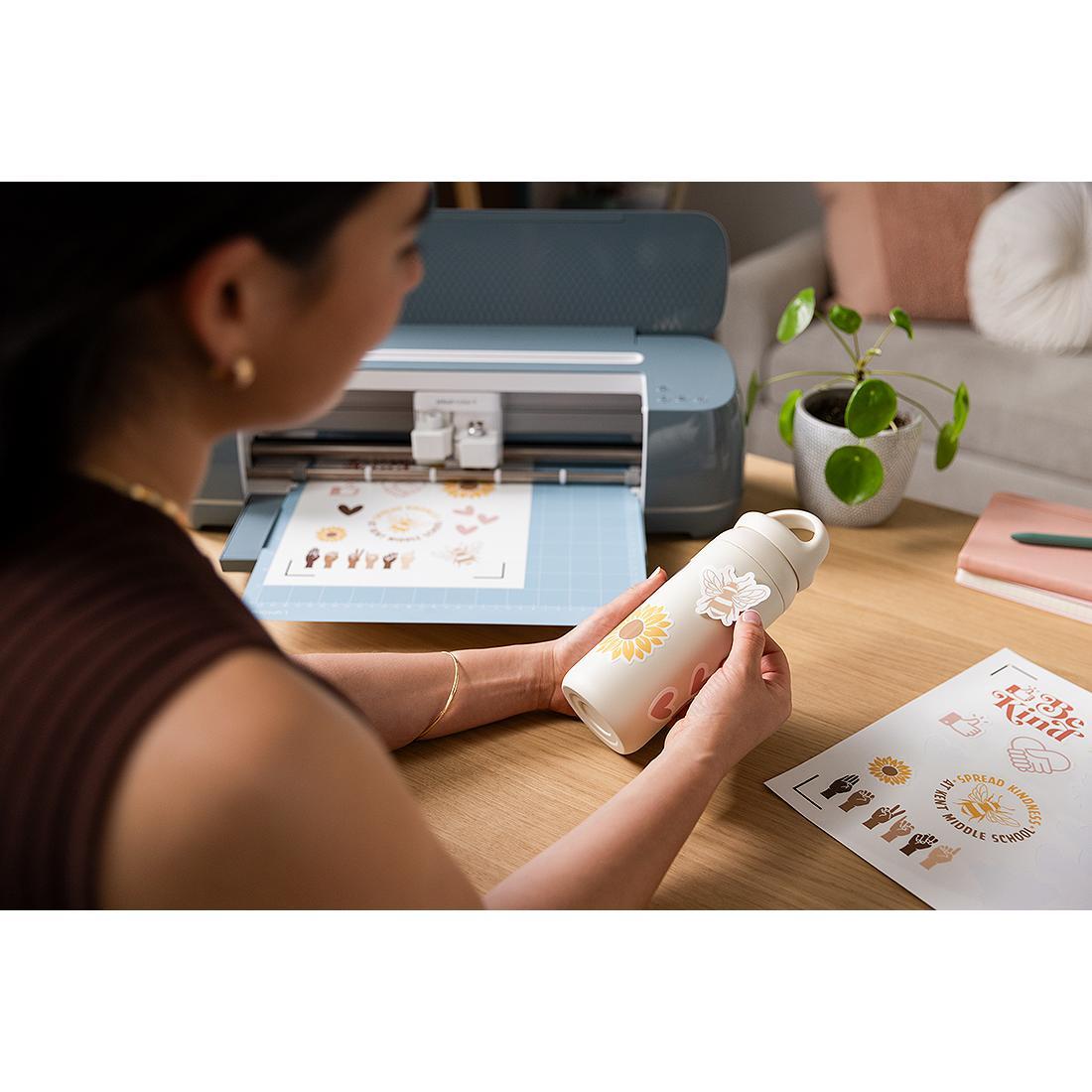 Cricut クラフト自動カッター Cricut Maker™ 3 | Cricut.com